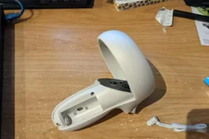 Oculus Quest 2 Controller Not Working After Battery Replacement